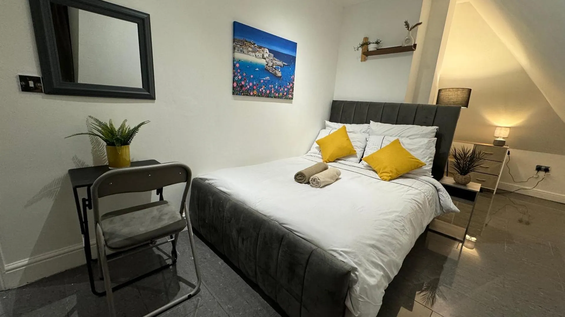 Guest house A Modern Luxury Penthouse Close To London Tower-Hil-Canary Wharf-Central London