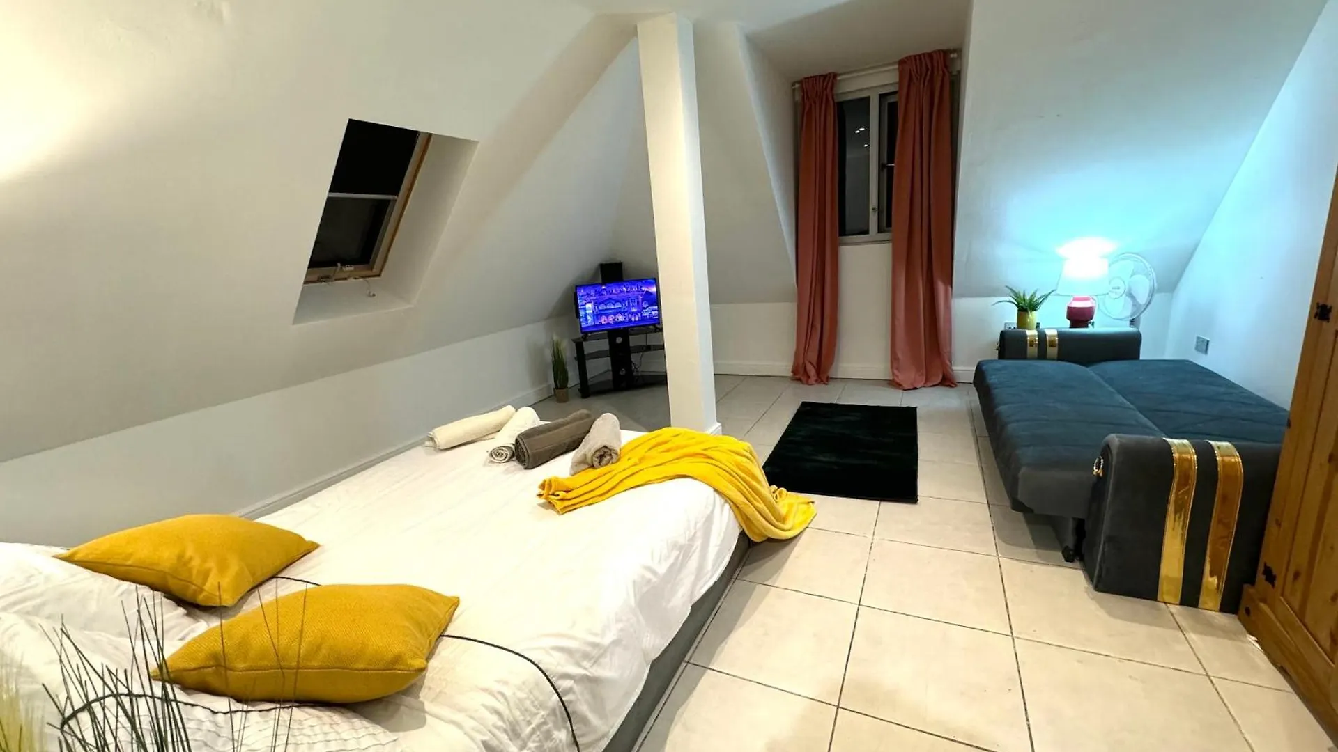 Pensjonat A Modern Luxury Penthouse Close To London Tower-Hil-Canary Wharf-Central Londyn Wielka Brytania