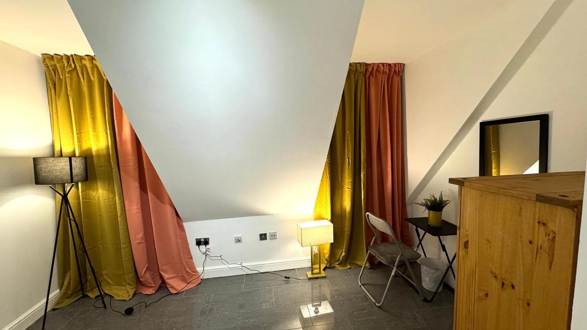 A Modern Luxury Penthouse Close To London Tower-Hil-Canary Wharf-Central Londyn 0*,